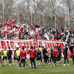 La afición se vuelca: 'El barrio sueña junto, cae junto, se levanta junto'
