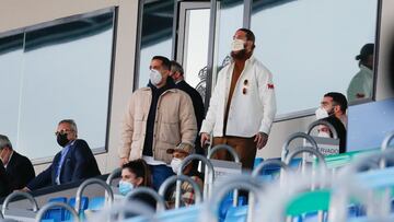 Lucas V&aacute;zquez, Sergio Ramos y Dani Carvajal, el s&aacute;bado viendo el partido del Real Madrid.