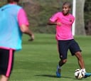 Rafinha se ejercita al mismo ritmo que sus compañeros