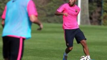 Rafinha se ejercita al mismo ritmo que sus compañeros