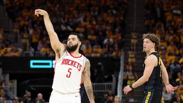 SAN FRANCISCO, CALIFORNIA - MAY 02: Fred VanVleet #5 of the Houston Rockets reacts to a three point basket against the Golden State Warriors during the fourth quarter in Game Six of the Western Conference First Round NBA Playoffs at Chase Center on May 02, 2025 in San Francisco, California. NOTE TO USER: User expressly acknowledges and agrees that, by downloading and or using this photograph, User is consenting to the terms and conditions of the Getty Images License Agreement. Ezra Shaw/Getty Images/AFP (Photo by EZRA SHAW / GETTY IMAGES NORTH AMERICA / Getty Images via AFP)