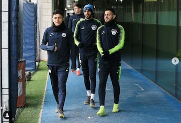 Poveda es hijo de padres colombiano, y a pesar de jugar con las selecciones juveniles de Inglaterra, ha manifestado que su sueño es vestir la camiseta de la Selección Colombia. 