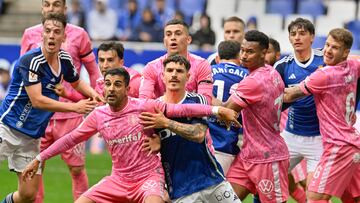 El Oviedo - Tenerife del 28 de abril de 2024.