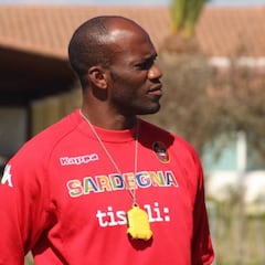 David Suazo sigue ligado al fútbol con el club de sus amores