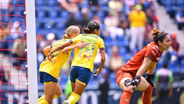 Sarah Luebbert celebrates her goal 2-2 America the 8th round match between America and Pumas UNAM as part of the Liga BBVA MX Femenil, Torneo Apertura 2024 at Ciudad de los Deportes Stadium on September 01, 2024 in Mexico City, Mexico.