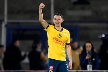 El español, excanterano del Real Madrid, se ha consolidado como un futbolista importante para el América. Su papel en el tricampeonato ha sido clave al mover los hilos en el mediocampo del equipo azulcrema y ser el motor que esta escuadra tanto buscó en el pasado reciente. 