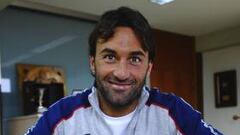 "En el vestuario me eché a llorar y me mantearon"