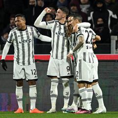 Vuelve Vlahovic, reaparece la Juve