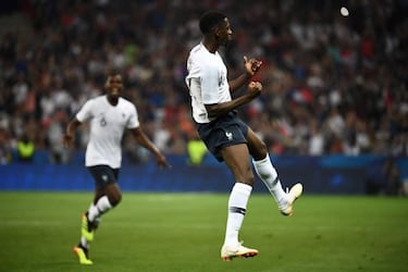 Deschamps defends Pogba after supporters whistle France star