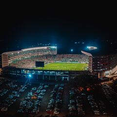 Top 10 de los que más hinchas llevan a los estadios en Colombia