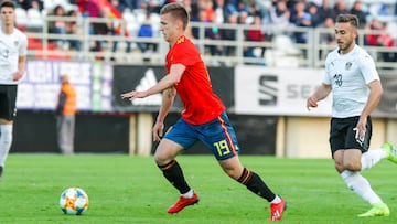 Dani Olmo jugar&aacute; siempre con Espa&ntilde;a