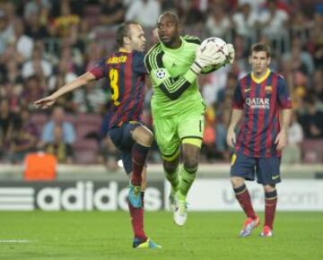 Champions League. Grupo H. Barcelona - Ajax. Iniesta y Vermeer.