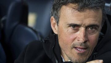 Luis Enrique en el banquillo durante el encuentro disputado entre el FC Barcelona y el Sporting de Gijón.