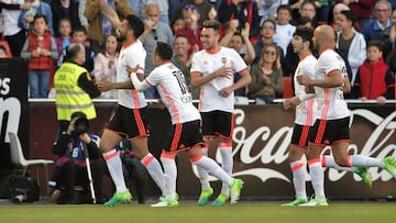 Garay celebra el 1-0 ante el Deportivo.