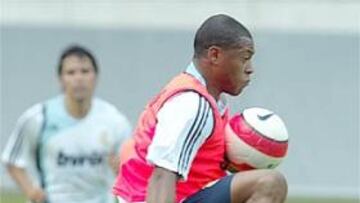 <B>CON EL GRUPO.</B> Baptista ya se entrena junto a sus compañeros después de disfrutar apenas diez días de vacaciones.