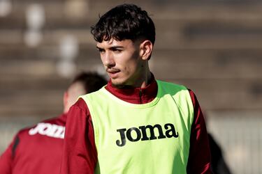 Marvel o Álex López, las alternativas a la baja de Calderón