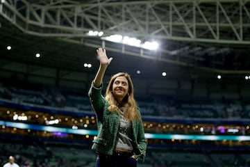 SAO PAULO, BRAZIL - AUGUST 30: Leila Pereira, President of Palmeiras gestures prior to a second leg quarter final match between Palmeiras and Deportivo Pereira as part of Copa CONMEBOL Libertadores 2023 at Allianz Parque on August 30, 2023 in Sao Paulo, Brazil. (Photo by Ricardo Moreira/Getty Images)