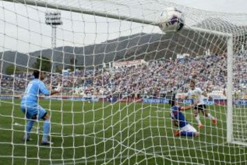 U. Católica intentó pero el autogol de Alvarez y el golazo de Jaime Valdés le dieron el 2-1 a Colo Colo.