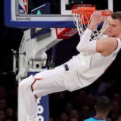 Kristaps Porzingis (28) culmina otra remontada: ¡6/7 para NYK!