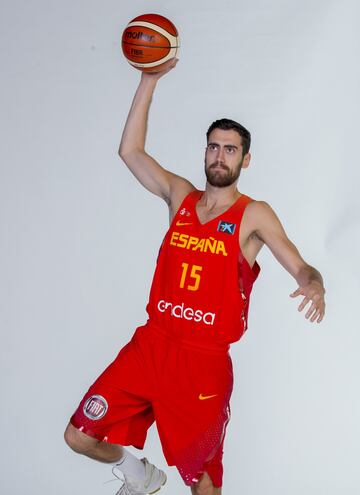 Spain's international basketball team kicks off with official photos