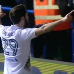 Pedraza comienza a darse a conocer en Leeds: zurdazo de oro