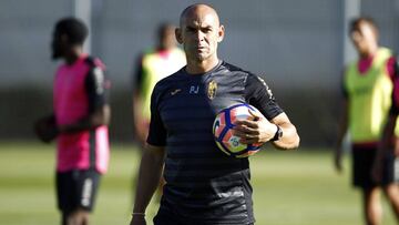 Jémez: "Escribá mantendrá todo lo bueno del Villarreal"