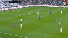 ¡En una baldosa! La jugada de Vinicius en el gol del Madrid