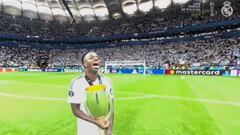 Vinicius leads anthem: fans join in thunderous chorus after Real Madrid’s Super Cup triumph!