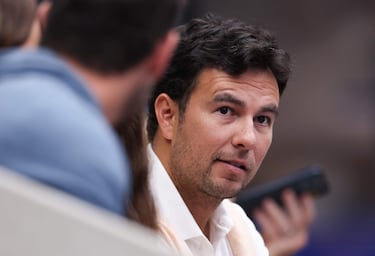 El piloto de Fórmula 1 Sergio "Checo" Pérez, antes de la final individual masculina entre el italiano Jannik Sinner y el español Carlos Alcaraz.