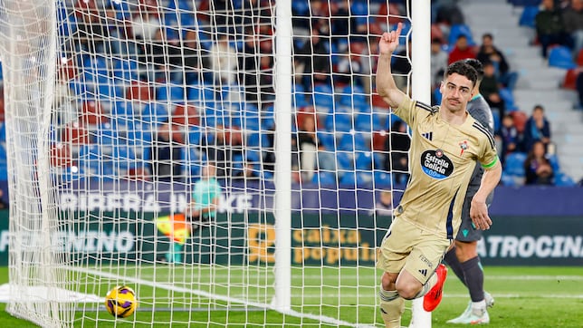 Dorrio derriba el muro del Ciutat en el estreno de Menéndez