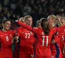 Haug hace de Hegerberg para meter a Noruega en octavos