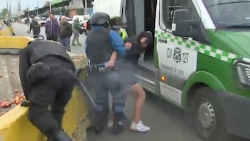 Impactante: mujer roba arma a guardia, empieza a disparar y hiere a tres personas en Lo Valledor