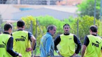 <b>FUTURO. </b>El técnico cree que no habrá nada hasta final de curso.