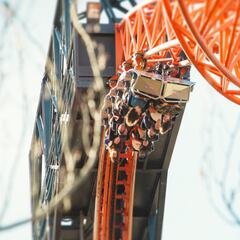 Un italiano prueba la última locura en atracciones de España y casi se ve su alma abandonado el cuerpo al final del vídeo