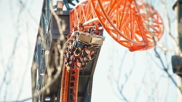 Un italiano prueba la última locura en atracciones de España y casi se ve su alma abandonado el cuerpo al final del vídeo