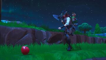 Fortnite Battle Royale - Desafío de la Semana 2 de la Temporada 8: Fase 1 de 3 - recupera salud con manzanas