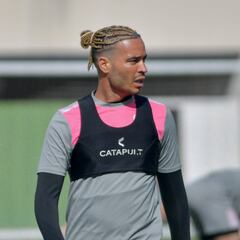 De Tomás, el delantero que revitaliza al Rayo en su escalada hacia Europa