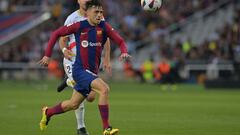 Barcelona's Spanish midfielder #08 Pedri controls the ball during the Spanish League football match between FC Barcelona and Rayo Vallecano de Madrid at the Estadi Olimpic Lluis Companys in Barcelona on May 19, 2024. (Photo by MANAURE QUINTERO / AFP)