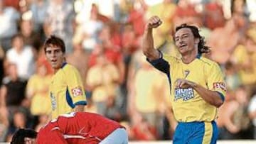 <b>ALEGRÍA. </b>El delantero hispano-argentino intentará repetir hoy esta imagen ante el Melilla.