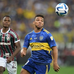 Riquelme respalda a Fabra: “Llegó llorando, pero es un fuera de serie”