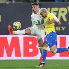 Lío con Carmona: no está lesionado, pero se vuelve a Jerez