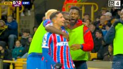 Yeremy Pino hace el gol del fin de semana en la Premier: alucinen con la violencia que entra la pelota