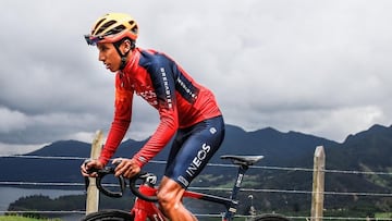 Egan Bernal durante un entrenamiento en Colombia.