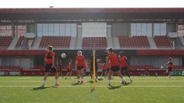 Suspendido el Athletic-Atl¨¦tico por un positivo en la expedici¨®n colchonera