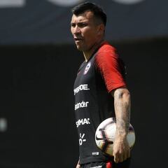 Los días en cuarentena que vive Gary Medel en Italia