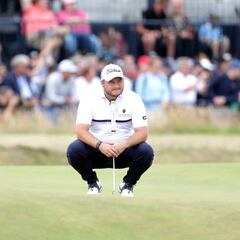 Why are golf bags piling up at this airport in Scotland, just 50 miles from St. Andrews?
