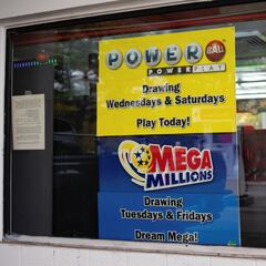 Watch out for Mega Millions & Powerball lottery scams! Hints and tips to avoid losing money
