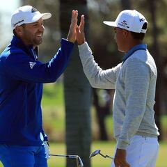 Fowler on top in Palm Beach