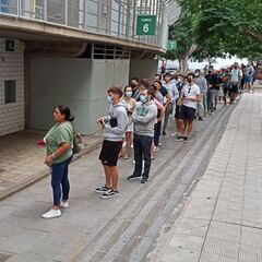La afición blanquiazul agota las entradas para el derbi