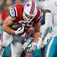 Cole Strange es cortado por Patriots tras tres años en New England